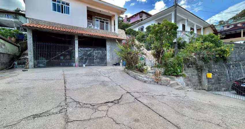 Casa no bairro Prado  -  Biguaçu