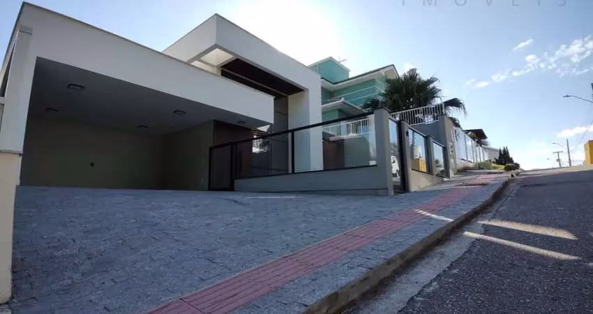 Casa no bairro Pedra Branca  -  Palhoça