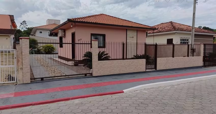 Casa em Guaporanga  -  Biguaçu