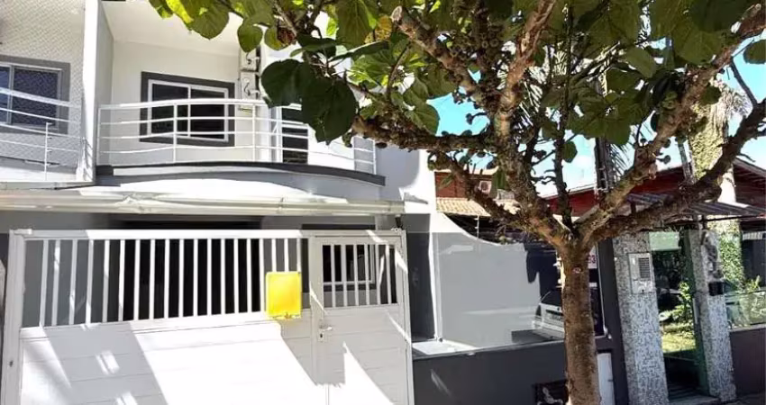 Casa com 4 quartos à venda em Meia Praia, Itapema 