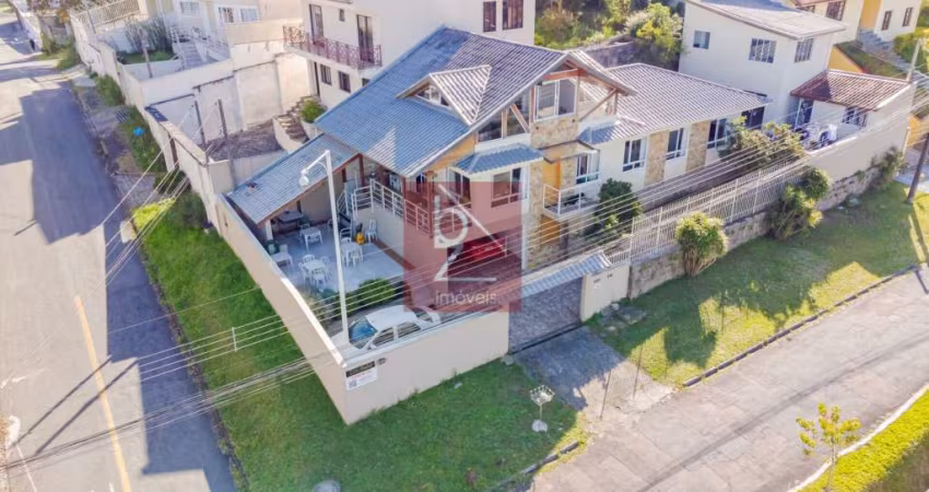 RESIDÊNCIA DE ESQUINA 320 M²  PROX. PARQUE BARIGUI  R$ 1.750.000,00