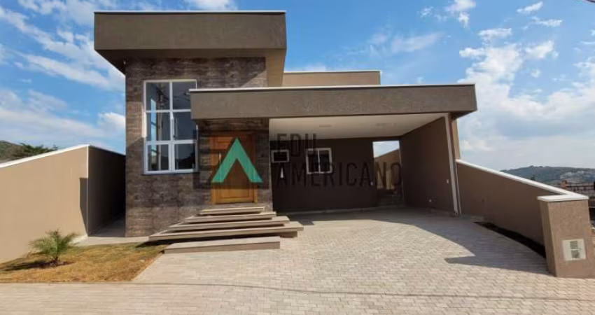 Linda casa térrea no Greenfield,  Condomínio Fechado dentro de Atibaia