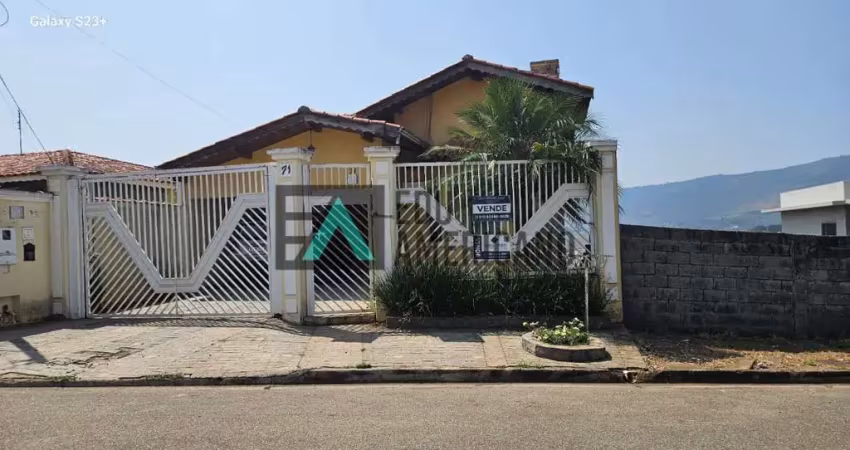 Ótima casa terrea no jardim do lago, atibaia com vista privilegiada, 3 dormitórios rua tranquila
