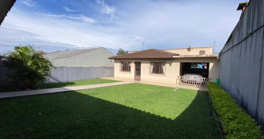 CASA TÉRREA NO SITIO CERCADO
