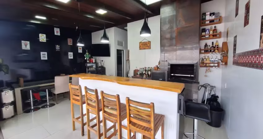 Casa com 3 quartos à venda na Travessa Zabelê, 155, Gralha Azul, Fazenda Rio Grande