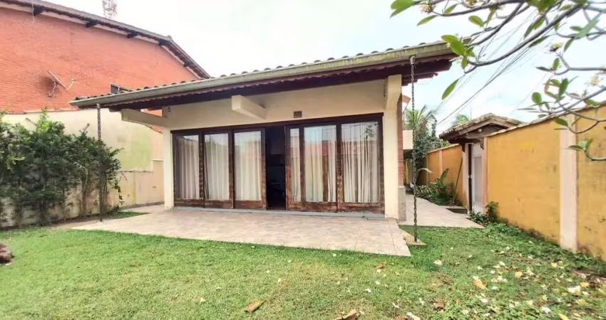 Sobrado para venda em itanhaém, suarão, 3 dormitórios, 2 banheiros, 2 vagas