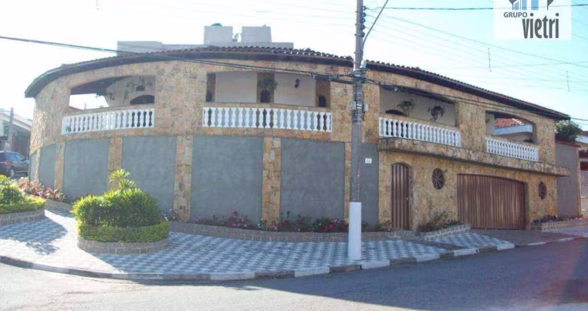 CASA NO CENTRO DE CAIEIRAS  - Metragem: Área construída = 330,00 m²; Área do terreno = 310,00 m²; - Localizado a Rua Bolívia esq