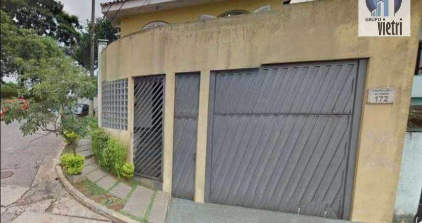 Excelente sobrado de esquina