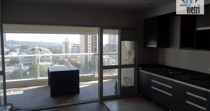 Próximo a Av. Faria Lima!!!!  Apartamento de 01 dormitório com armários, sala 2 ambientes integrada na cozinha planejada, ampla sacada com linda vista