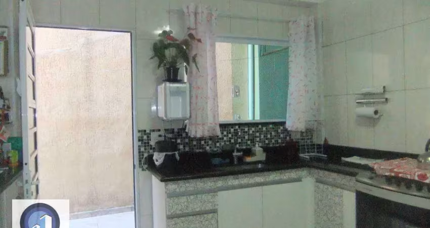 Sobrado com 3 dormitórios à venda, 178 m² por R$ 650.000 - Ayrosa - Osasco/SP