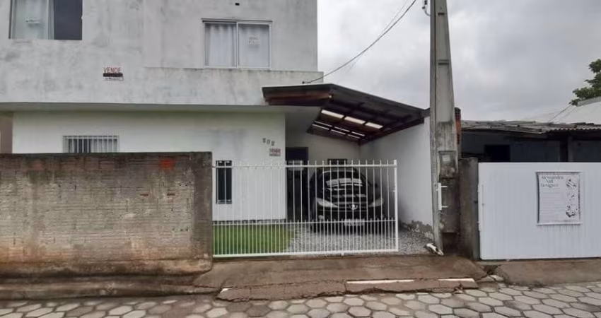 Casa com 4 dormitorios.