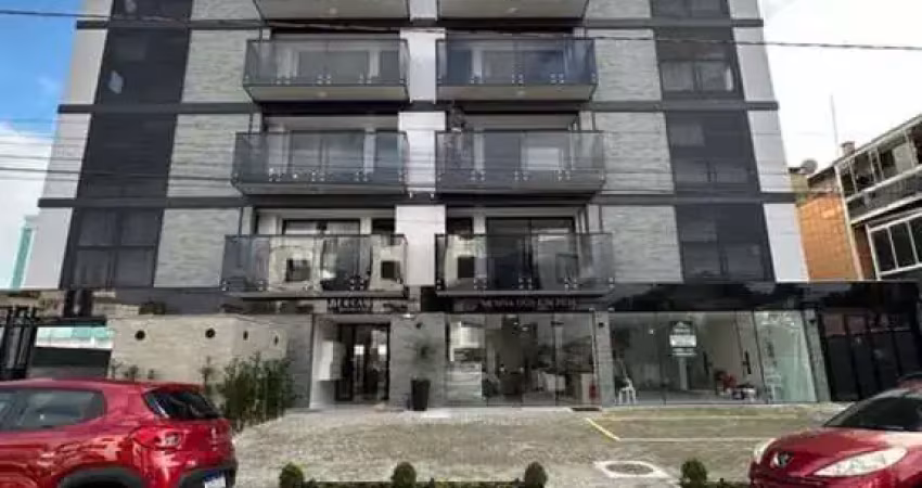 Apartamento térreo com 2 quartos e 2 suítes em canasvieiras