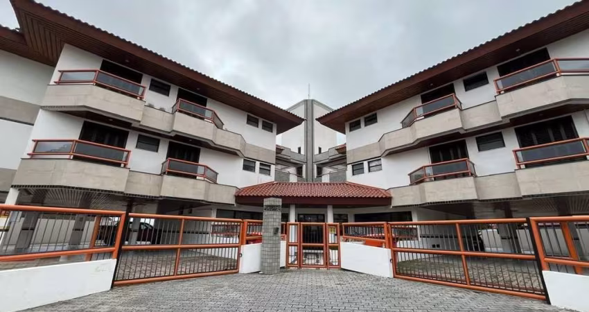 Apartamento com três dormitórios sendo uma suíte