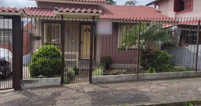 Casa à venda no bairro Desvio Rizzo em Caxias do Sul/RS