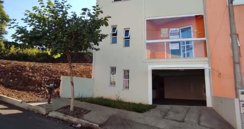 Sobrado à venda no bairro Desvio Rizzo - Caxias do Sul/RS