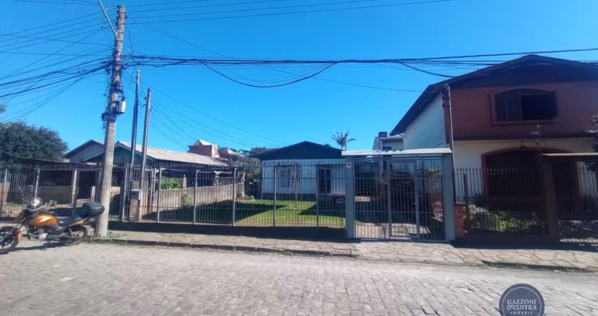 Casa à venda no bairro Kayser - Caxias do Sul/RS