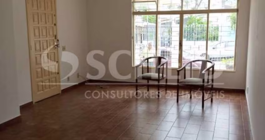 Sobrado com 3 Quartos e 3 banheiros à Venda com 200m²,