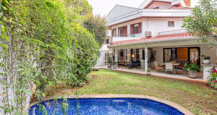 CASA DE CONDOMÍNIO NO JARDIM CORDEIRO - 4 QUARTOS - 407 m2