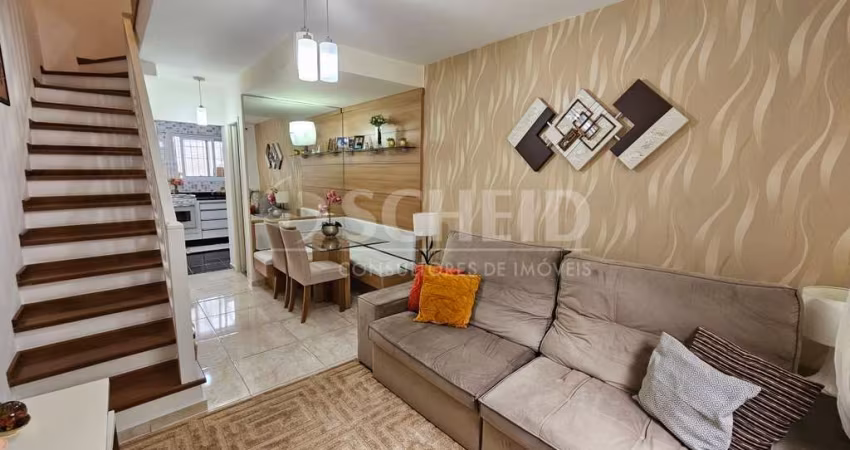 Casa em condomínio, dois dormitórios, duas vagas, Jardim marajoara