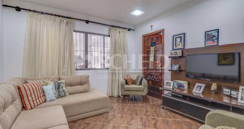 Venda Sobrado reformado, 3 Quartos, 2 vagas grandes Trav. da Rua Dr. José Áureo Bustamante.
