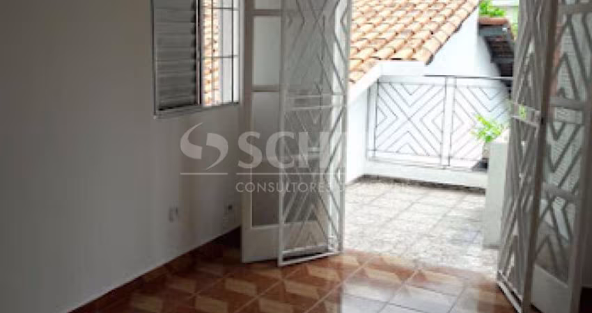 Sobrado a venda de 188,00m² útil, com 4 quartos e 3 vagas, no Jardim Aeroporto.