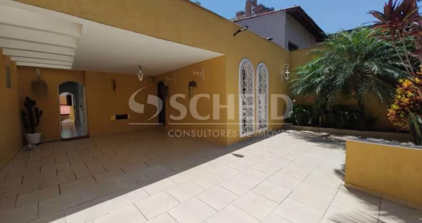 Casa térrea 256m² 4 quartos sendo 1 suíte e 5 vagas á venda na Vila Mascote