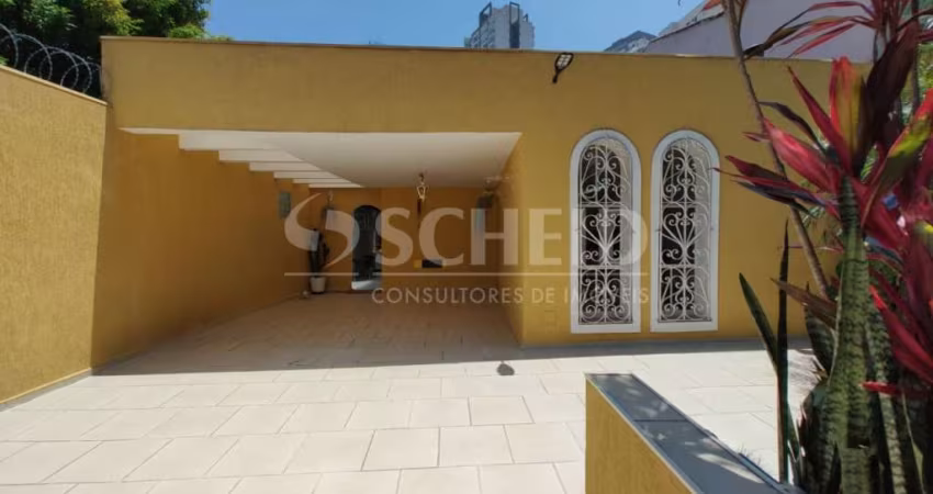 Casa térrea 256m² 4 quartos sendo 1 suíte e 5 vagas á venda na Vila Mascote