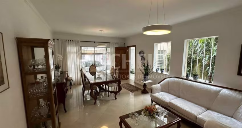 Casa á venda com 160m 3 quartos , 1 suite, 2 vagas no Campo Belo