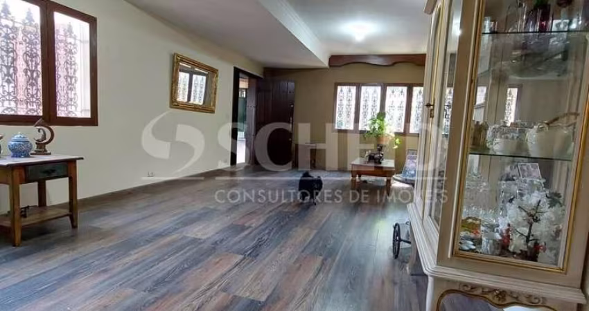 Sobrado de 4 dorm. 2 salas. 3 banheiros 4 vagas, fácil acesso a Av. Washington Luiz e Av. Interlagos
