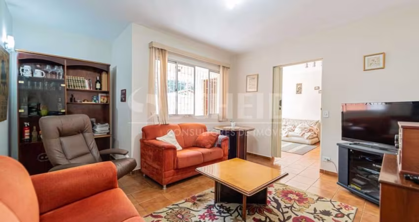 Casa de Vila a Venda com 3 suítes, rua fechada.