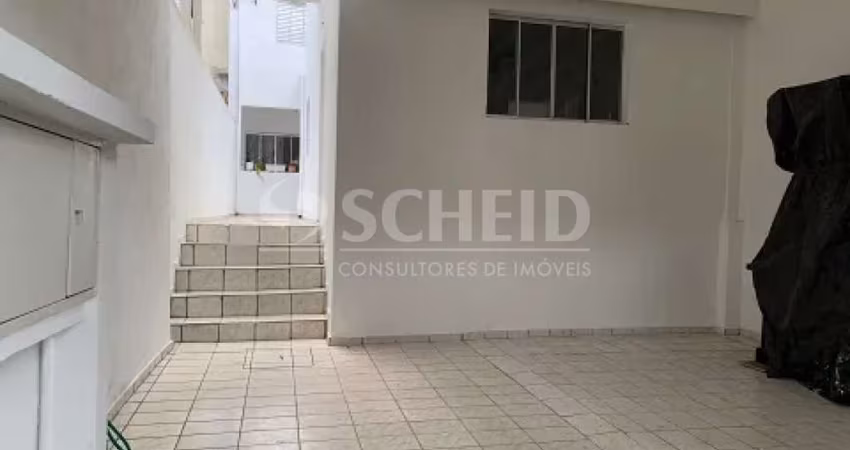 Casa 65m² no Jardim Marajoara, com 2 dormitórios e 1 casa nos fundos.