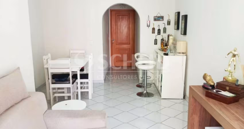 Apartamento à venda de 65,00m² útil, reformado e com 2 quartos e 1 vaga, na Vila Mascote.