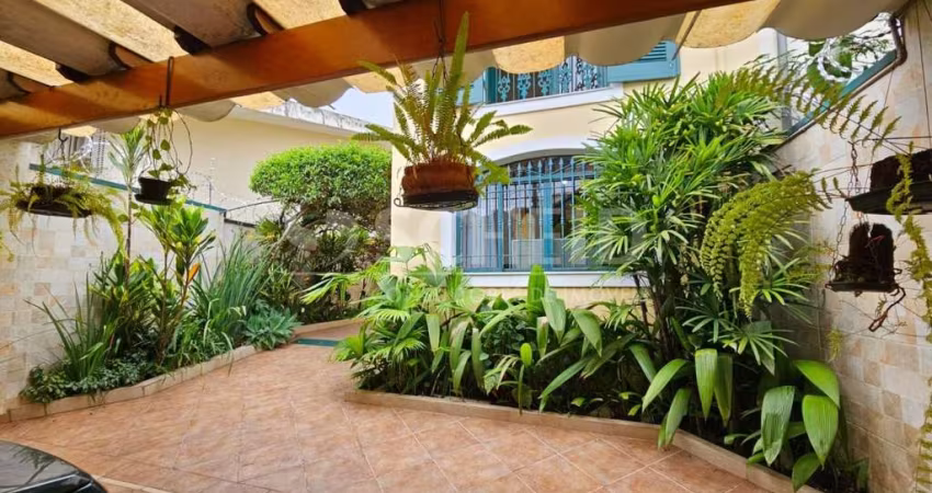 Lindo sobrado com 4 vagas e 3 quartos no Jardim Prudência