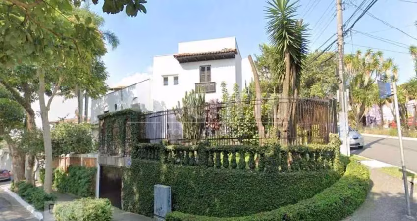 Casa a venda no Jardim Consórcio, com 1 suíte e 2 vagas.