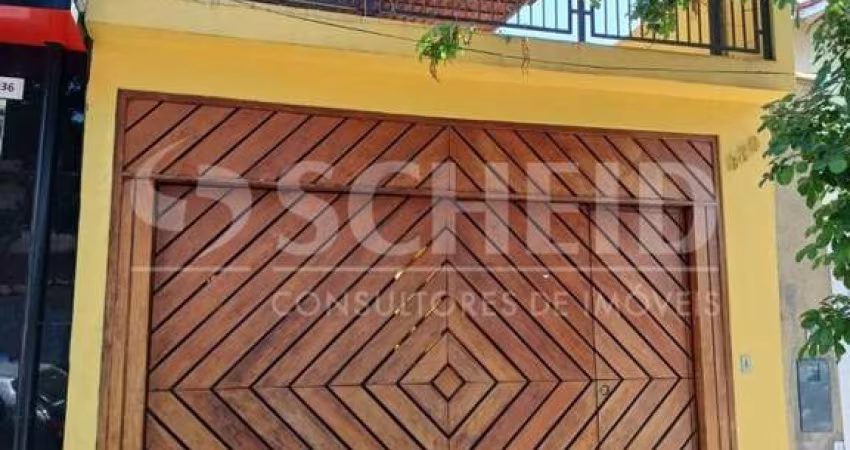 Casa para venda, com 2 dormitórios, 2 vagas de garagem em Interlagos.