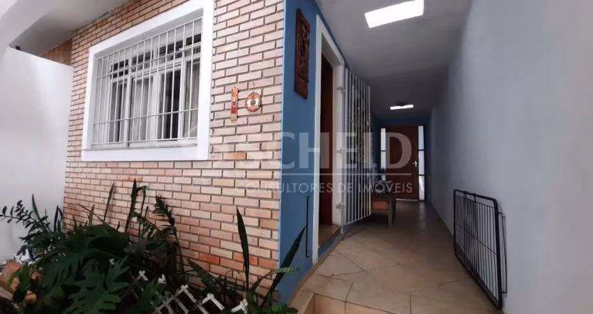 Sobrado com 3 quartos e 1 suíte no Campo Grande, 2 vagas de garagem