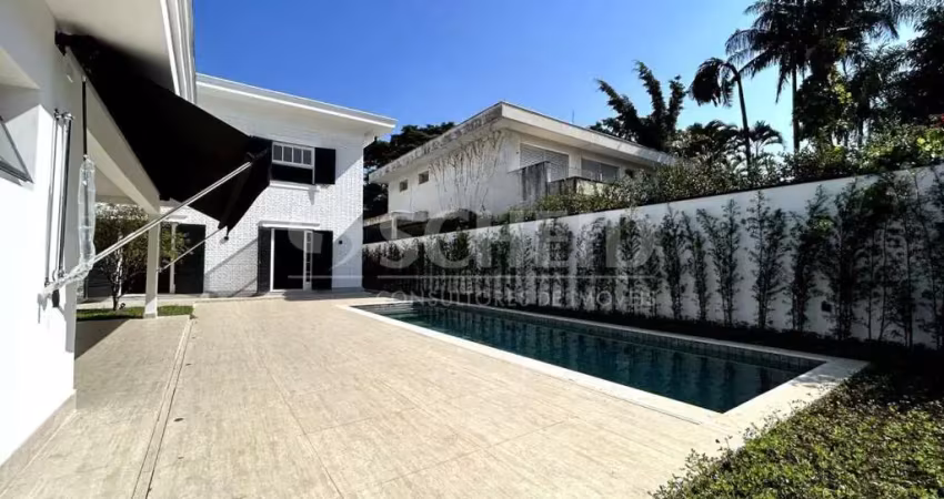 Casa reformada com 4 quartos suítes no jardim guedala