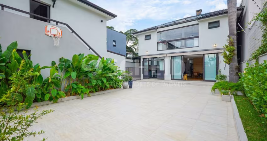 Casa a venda no bairro Granja Julieta - São Paulo