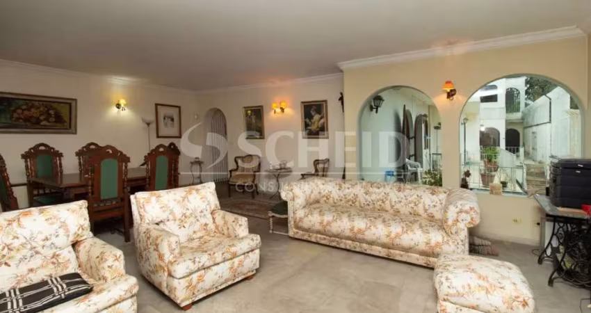 Casa a venda quatro quartos, suite piscina e garagem no Alto da Boa Vista