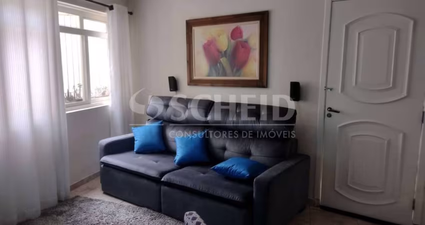 Casa a venda no Jardim Marajoara com 2 dormitórios, 1 suíte.