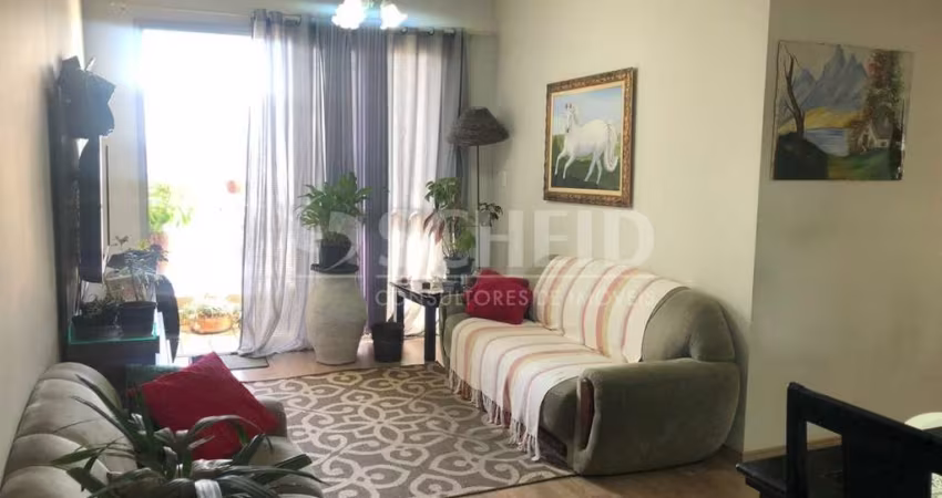 Apartamento à venda no Jardim Marajoara, 3 quartos, 1 suíte. Andar alto e vista livre