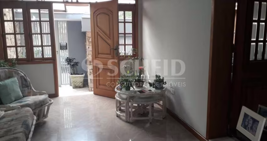 ALTO DA BOA VISTA - 3 quartos sendo 1 suíte / 2 vagas
