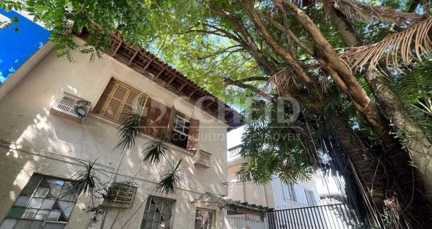 SOBRADO 4 DORMITÓRIOS, 3 BANHEIROS, 2 VAGAS NA CHÁCARA SANTO ANTÔNIO