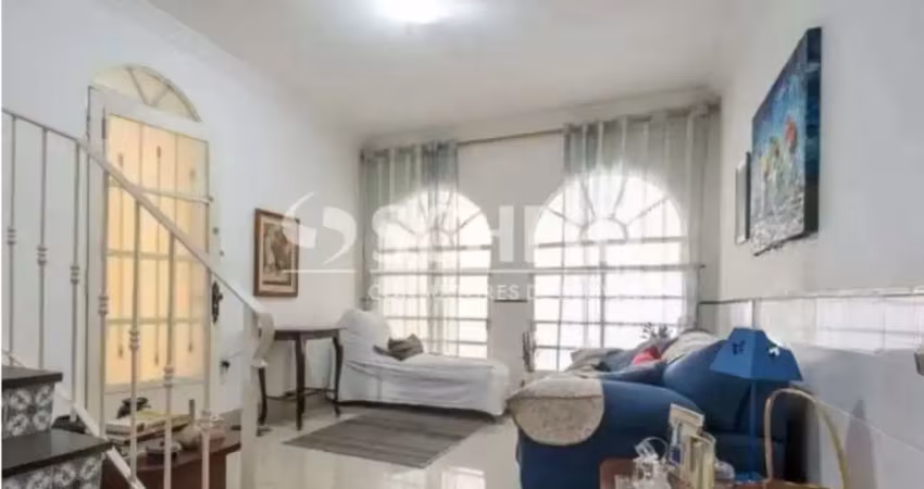 Casa à venda com 4 suítes, 2 vagas, 5 banheiros, quintal, churrasqueira