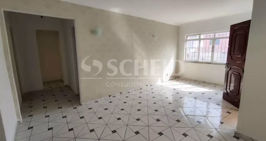 Casa térrea no campo grande, 150m2, com 2 quartos, sala, cozinha com armários,  jardim,  2 vagas.