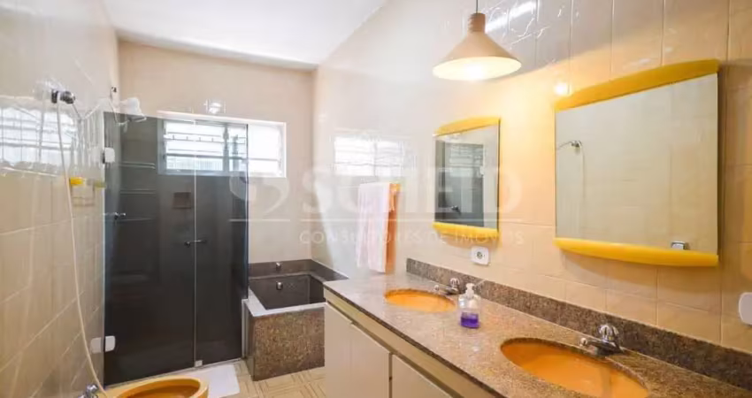 Venda de casa com 3 quartos, 1suíte, 1 edicula no planalto paulista.