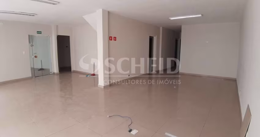 Casa Comercial em Santo Amaro - 326m² - 8 Salas - 4 Banheiros