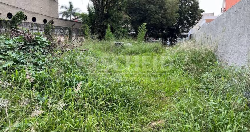 Terreno à venda na R. Julio Verner, Jardim hípico. 400m², plano.