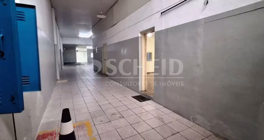 Barracão / Galpão / Depósito com 6 salas para alugar na Rua Fernandes Moreira, --, Chácara Santo Antônio, São Paulo