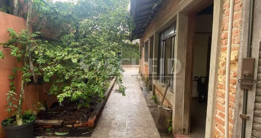 Casa a venda de 110,00m² útil, com 2 quartos e 2 vagas, em Moema.